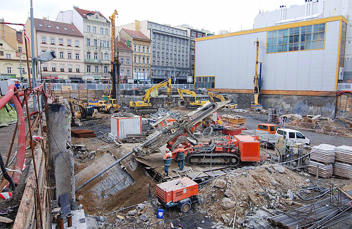 Zajištění stavební jámy administrativního a obchodní objektu Quadrio v centru Prahy